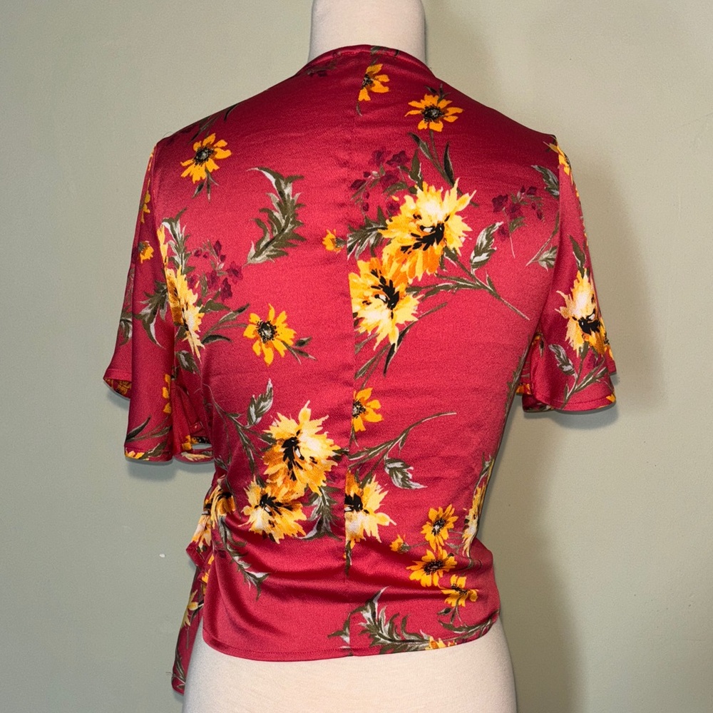 EXPRESS Elegant Floral Wrap Blouse - Burgundy and Yellow Size small - Picture 3 of 10